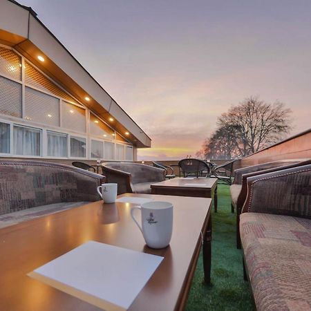 The Grand Kaisar Hotell Srīnagar Eksteriør bilde