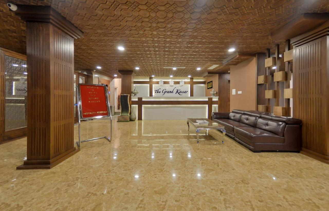 The Grand Kaisar Hotell Srīnagar Eksteriør bilde